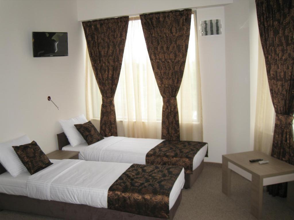 Domus Aparthotel Skopje Exteriör bild
