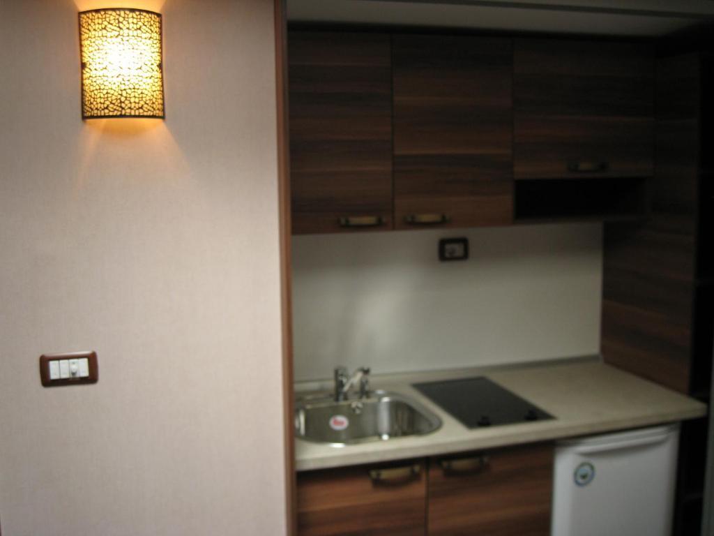 Domus Aparthotel Skopje Exteriör bild